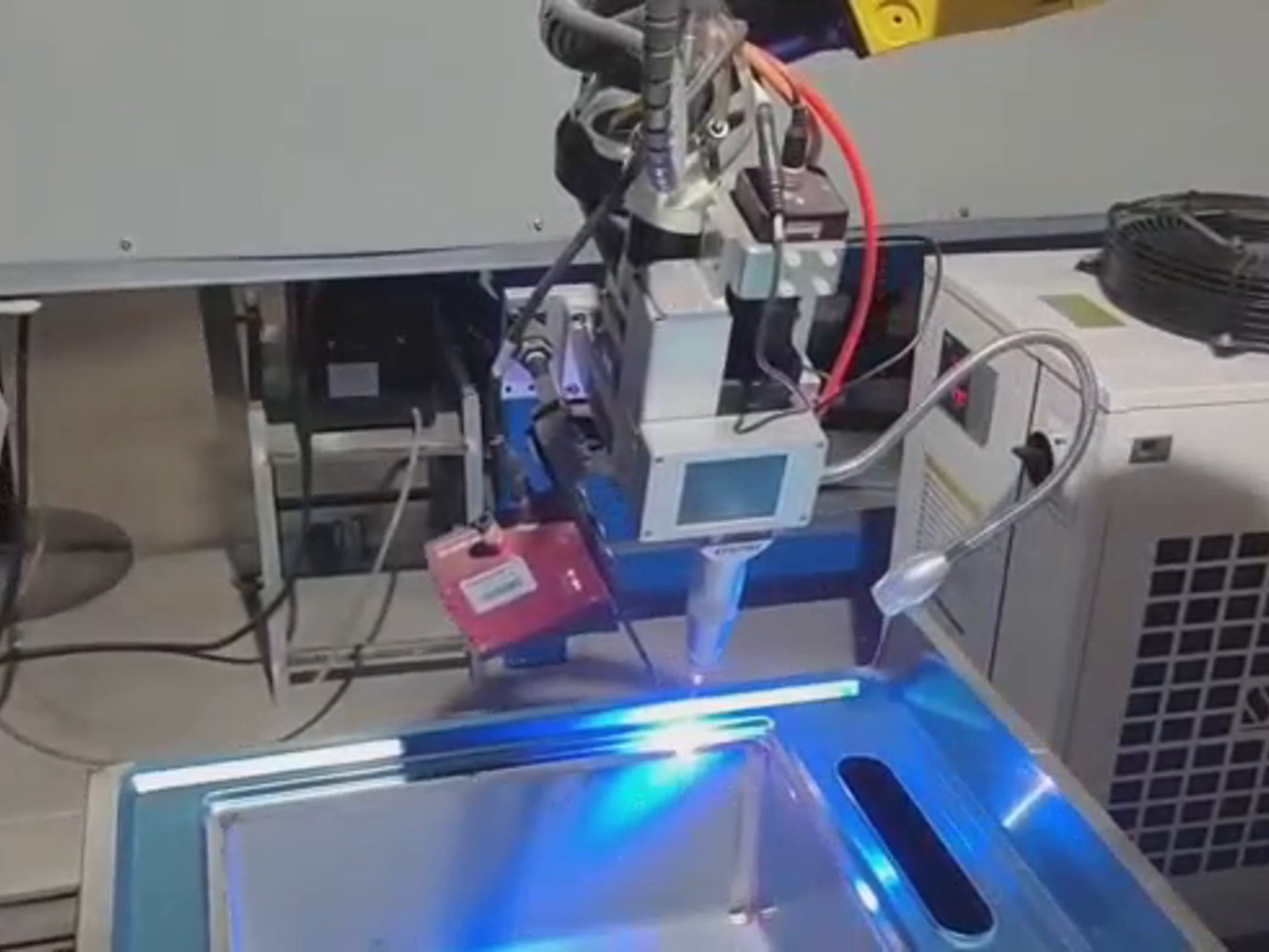 箱体激光焊接集成应用案例
